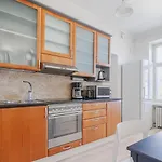דירה 2ndhomes 142 Sqm Floor 4 And 1 With Sauna And Balcony In The Center Of